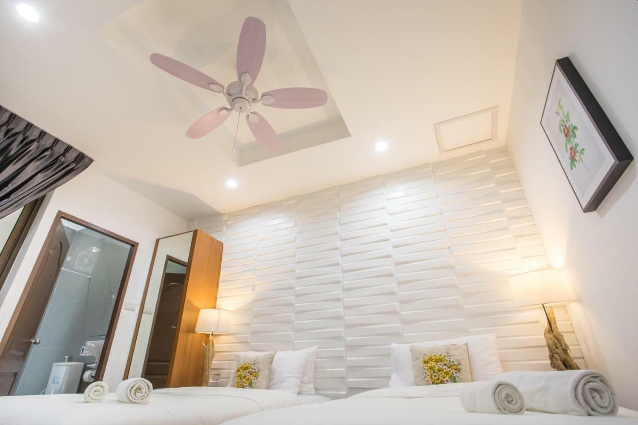 Nine Plus Loft Bangkok Exterior photo
